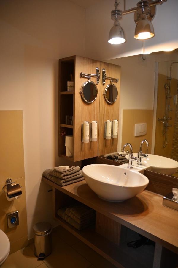 Parkhotel Langenthal Bagian luar foto